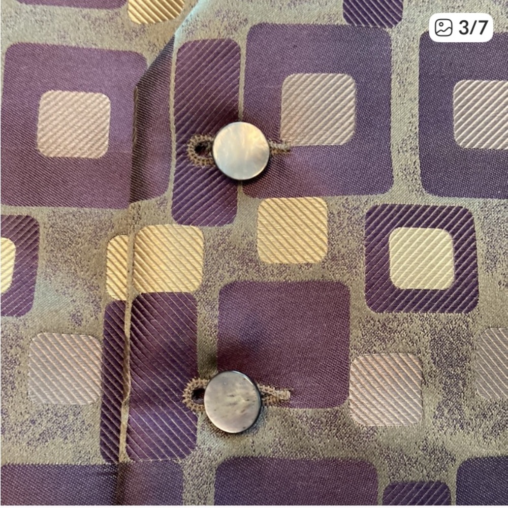 MEN’S SIX-BUTTON SILK VEST - Picture 3 of 7